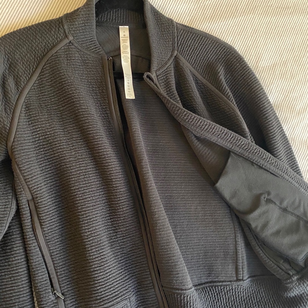 Lululemon Bomber Jacket - Picture 6 of 7